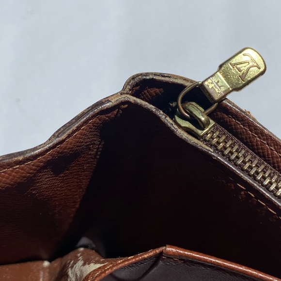 AUTHENTIC PRELOVED LOUIS VUITTON COMPACT MONOGRAM CANVAS WALLET  zipper brown - Picture 8 of 15